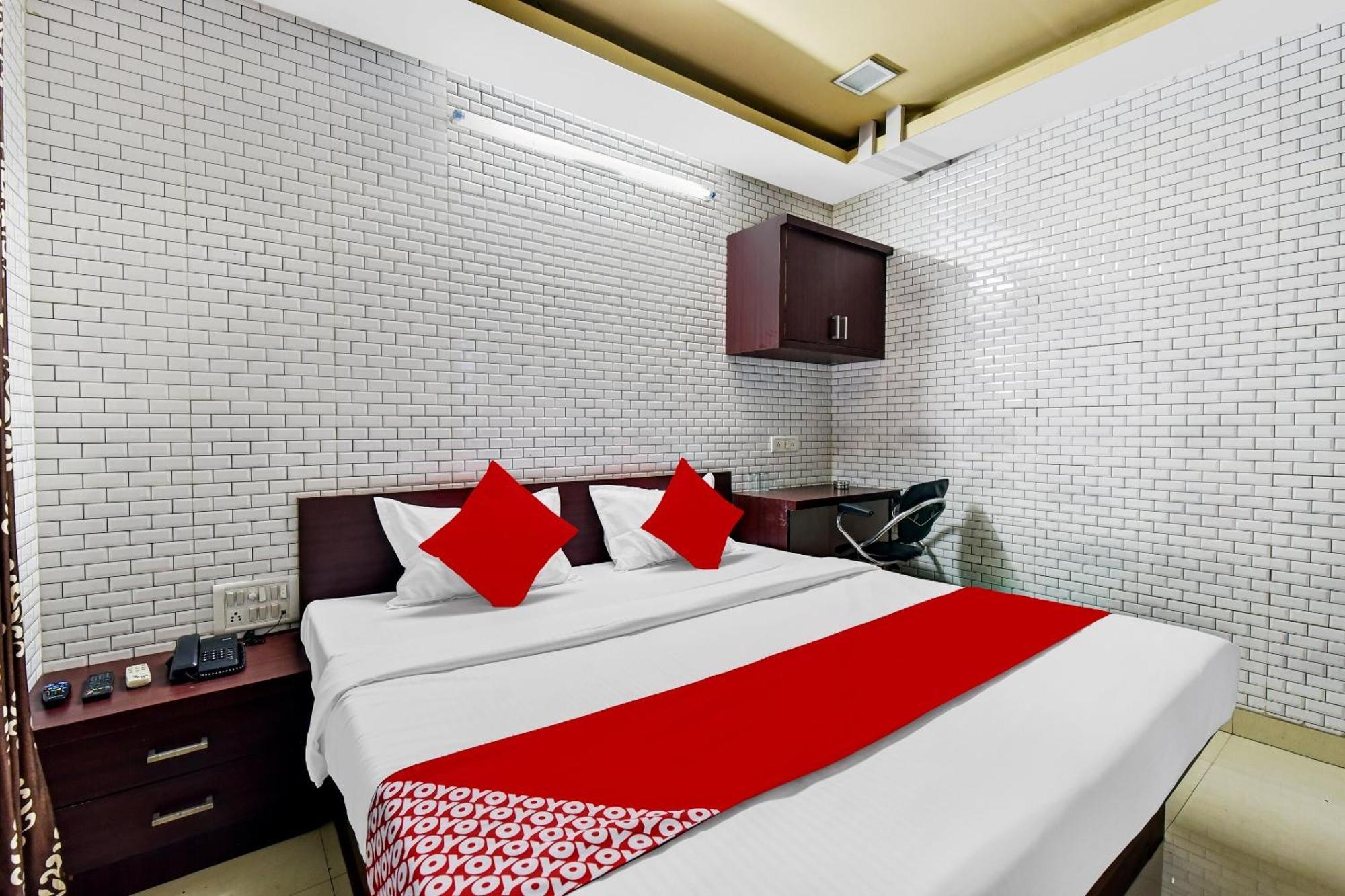 Hotel O Eleven Hotel & Banquet Kota (Rajasthan) Exterior foto